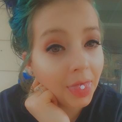 Lvl 30♎| Mother of Three ♥️1 Engaged😍 | Gamer🎮 | Georgia Peach 🍑 |Music 🎵| 👽 Nerd | Sweetest Bitch 😇|
👻 ayeizjessee