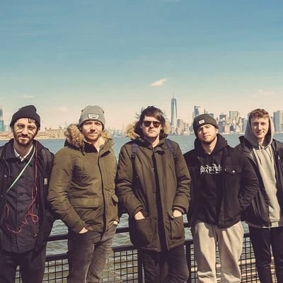 Dream pop band from London. 🇺🇸🎸🍕🌴🎤🍔 https://t.co/gfU3r3bNaS
