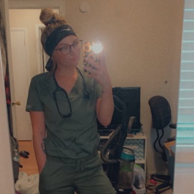 jaysaa_k's profile picture. • emu nursing • dog mommy •