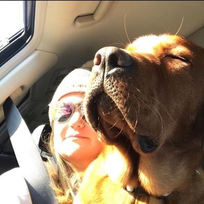 carriecanuck's profile picture. 