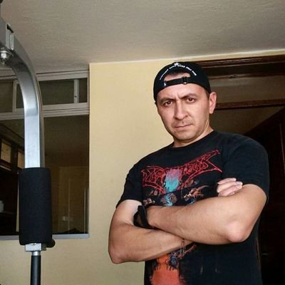 carlossarzosa81's profile picture. 