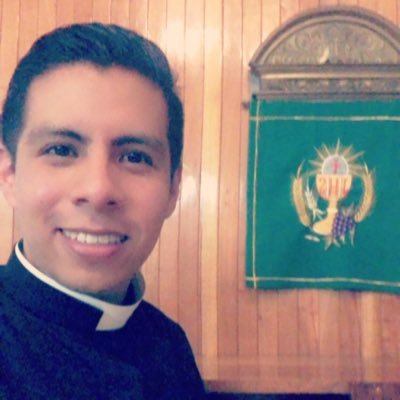 Sacerdote católico, miembro de @iMision20 transmitiendo el mensaje y la alegría del Evangelio con el fuego del Espíritu Santo #RCCES #FuerzaCatolica