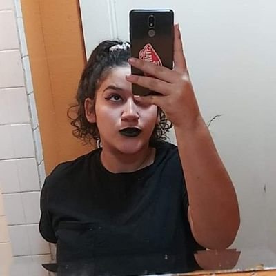 oh no, you can't fix my mind someone else ruined it.🖤|Nunca tristes siempre locos💚|Sonrisa por delante pero sin bajar la guardia🥀|19✨|🇲🇽/🇺🇸