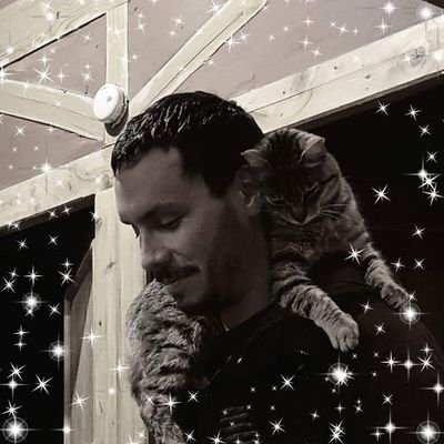 Vendeur, Sapeur-pompier volontaire, Radioamateur, Ardéchois
Mastodon : https://t.co/yNbDi3mlg3
