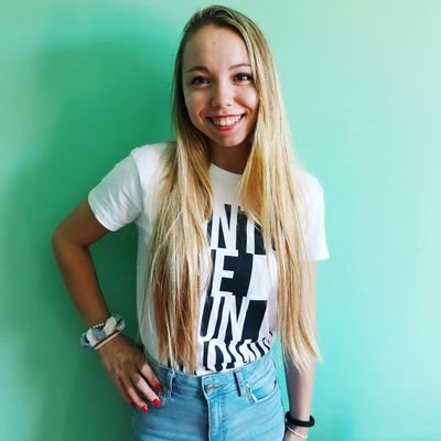 AngiMartnez8's profile picture. 