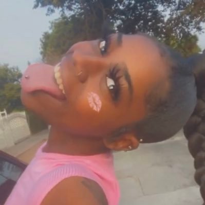 rocelala Profile Picture