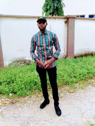 tayordare11's profile picture. Am unique, a comedian to the core