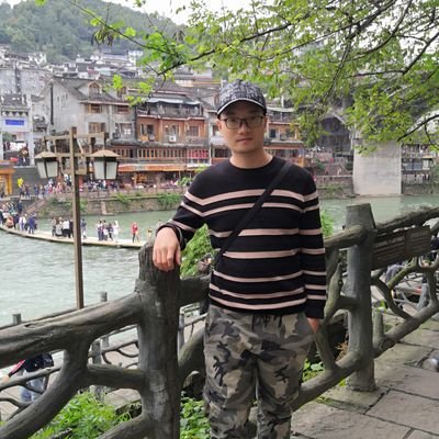 sales director in For U Technology Co., LTD, a professional manufacturer of Digital signage, Commercial displays, Hologram 3D displays, All in one Kiosk