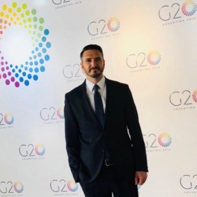 Member @UniBogazici CARF, @ozyeginuni FERM

Investor Blockchain, FinTech, NFTs

https://t.co/JoIVNUunSl
https://t.co/7bByeJLovG