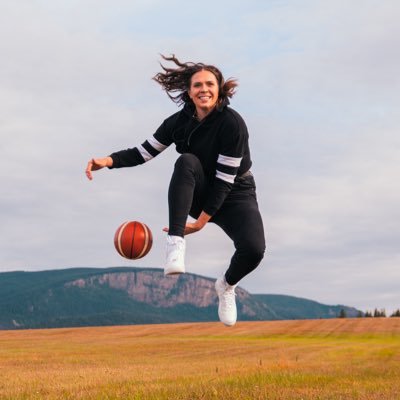 🤍 follower of Jesus 💍 wife to Bradon 🏀 basketball player 🇨🇦 🎥 ⛹🏻♀️🌲 Follow my adventures on YouTube! 📽