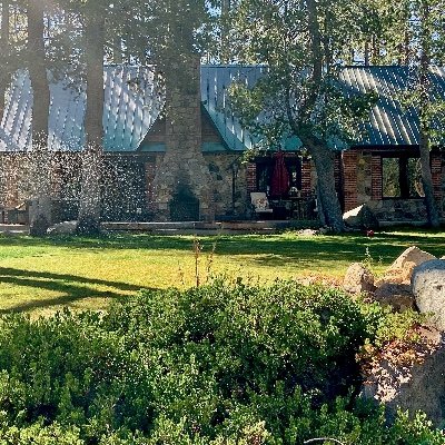 Highly unique #SierraNevada #eventvenue in the #LakeTahoearea. #Corporate #Weddingmarket Tour #June2021. Follow on #instagram. #laketahoeweddingsite #NorthTahoe