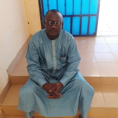 Je suis né le 1er/12/1987 à Moussoro dans le chef lieu de la province du Barh El Ghazel au Tchad. je suis titulaire d'un licence en droit public à l'université