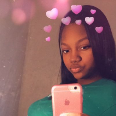 _DannieLee's profile picture. somewhere reaching the impossible.