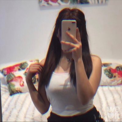 sheqrae01's profile picture. marocain girl 🇲🇦Arabie saoudite 🇸🇦 🪐لآ تُكثـــروآ بالإهتمــام ؛ فبعضهــم يـــراهُ إختنـــــاق