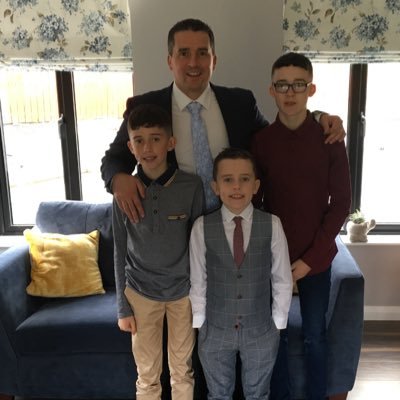 proud father off 3 boys and loving life,sport is my life gaa,soccer,boxing,golf and anything that involves putting in a shift #workhardplayhard LFC🔴⚪️