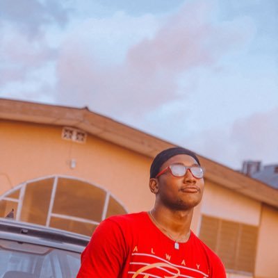 tade_son's profile picture. mechanical engineer||brand influencer||