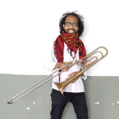 Músico, Docente, Trombonista, Bajista, Percusionista 
@EnsambleAcidito @Orqlatinocaribeñadevzla 
Ig. / Tg.: @Luisarmando_music