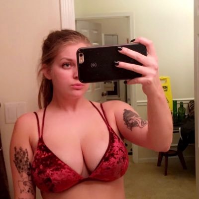 dbabyyxoxo's profile picture. hi honey ❤️ 18+ ❤️ top 18%❤️ nudes ❤️ sex tapes ❤️ custom requests ❤️ she/her