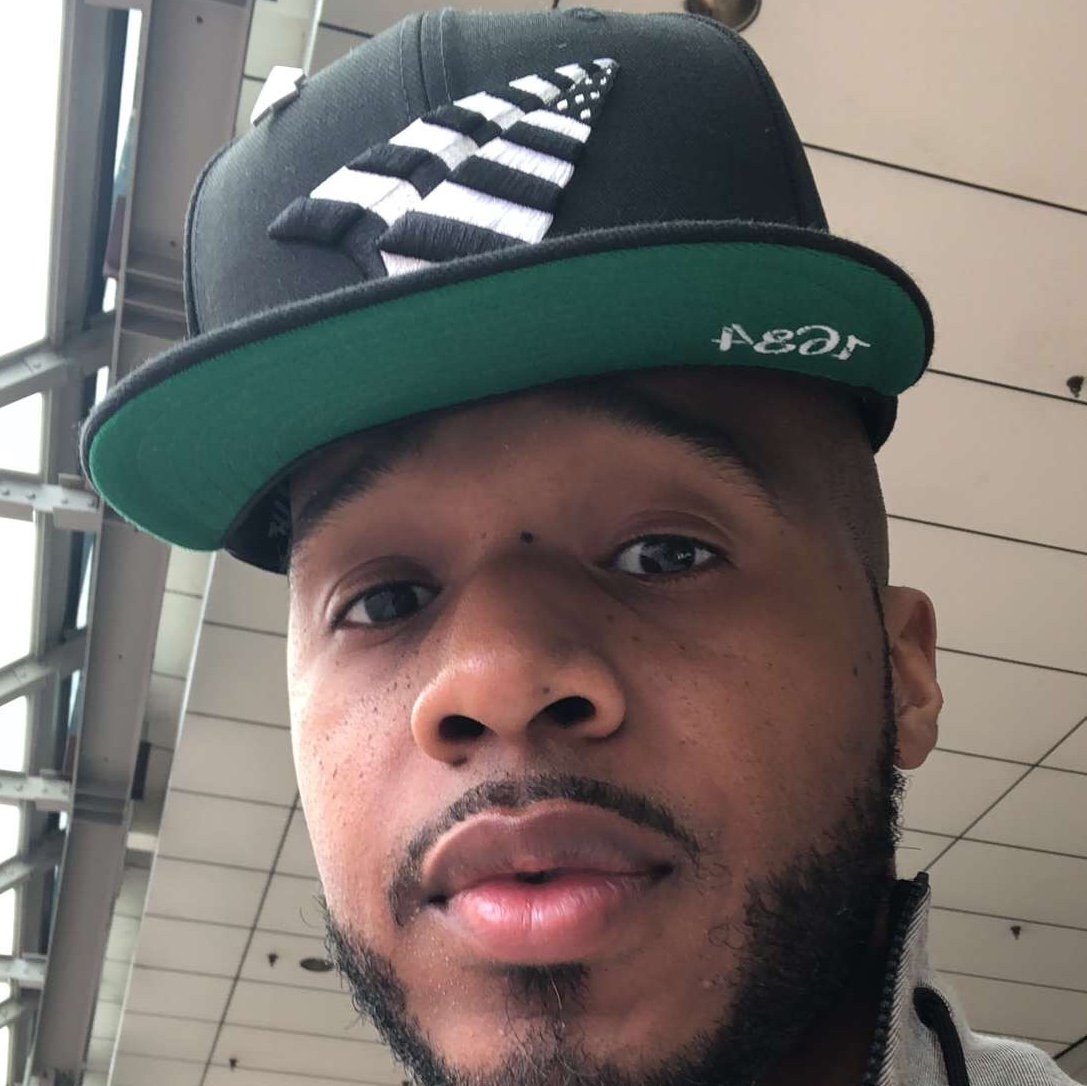 Lhollywood82's profile picture. Not going to bore you with character limits where all here to be entertained