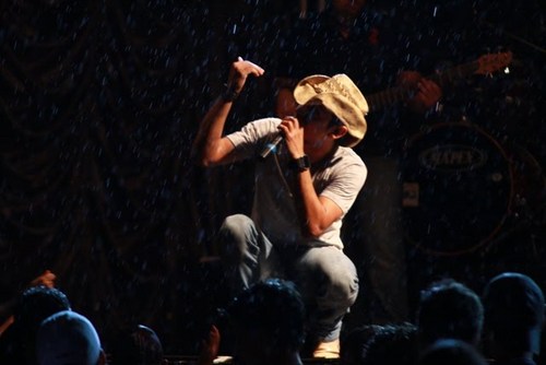Santorine Marques Razão do meu viver
Doona : @@@@@