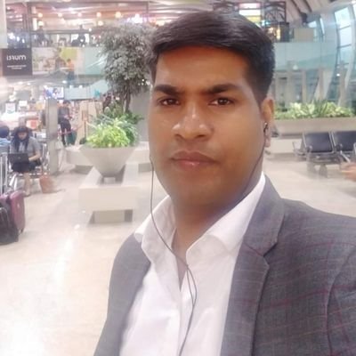 RakeshA927's profile picture. आज उतनी भी मयस्सर नही मयखाने में
जितनी छोड़ दिया करते थे हम पैमाने में