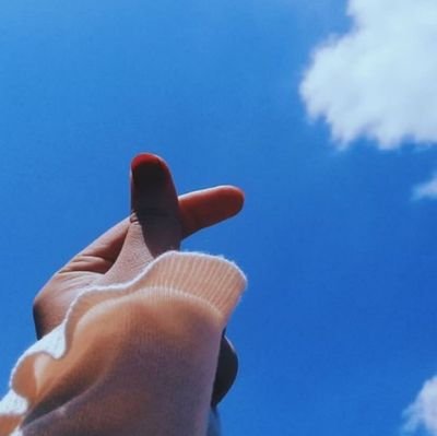 anya_dhea's profile picture. jangan suka unfoll ya zeyeng :)