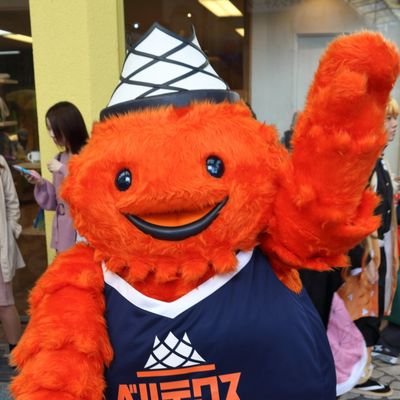 URbuoTUyg7WqHMX's profile picture. 