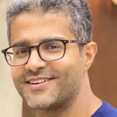 إستشاري وأستاذ جراحة الوجه والفكين وزراعة الاسنان البورد الامريكي والزمالة الكندية في جراحة الوجه والفكين جامعة الملك سعود، وعيادات سيجال لطب الاسنان 920002002