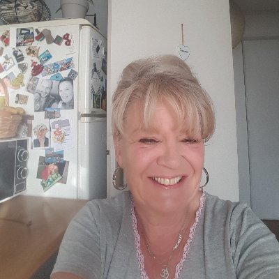 josylenan751's profile picture. 