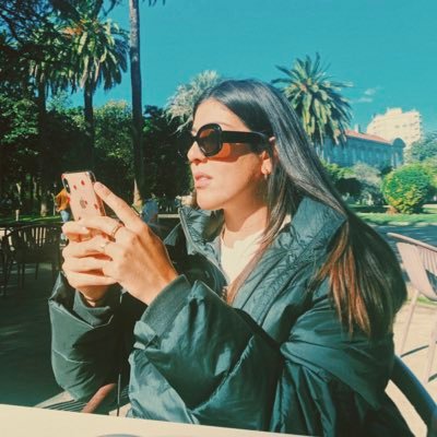 ValeriaGiraldez's profile picture. Mira, te comento