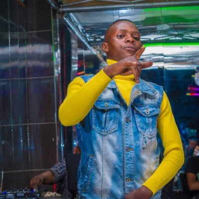 I AM A PERFORMING ARTIST,SONG WRITTER FOR BOOKINGS CALL +260974167588 OR EMAIL: digogeez@gmail.com
Facebook page: https://t.co/OhuUjhkFTL