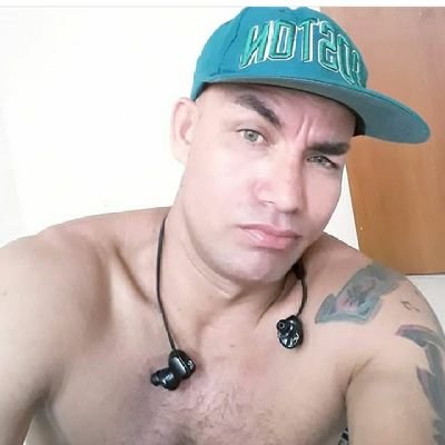 confiar em Deus por mais difícil. que seja sua dor.😇🙏🦾
