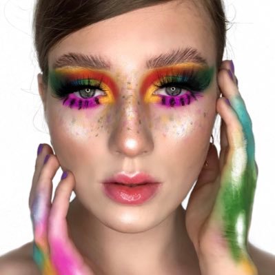 🎨 CREATIVE MAKEUP ARTIST 🎨 Instagram: https://t.co/HAmoCuRf9N 🌈    PR: sackscar301@icloud.com