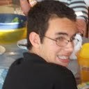 Estudante;Comediante;Sarcástico;Idealista;Rock;Reagae;Santista;Boêmio e Multifacetado.