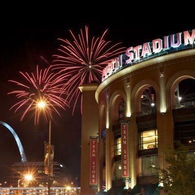 Sports Junkie that enjoys spending time with family, watching St Louis Cardinal baseball, St Louis Blues hockey and the orange and blue of the Fighting Illini