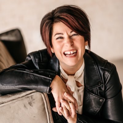 Follower of Jesus / Wife & Mom
Lead Pastor at Madison Park Church / Coach & Speaker