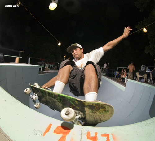 wallhangersart's profile picture. TAENECK ART. Skateboarding. Artist. Painted skate decks, canvas to murals, etc. into wallhangers art. (sch:Taeneck). (Insta: @ taeneck) #taeneck #wallhangersart