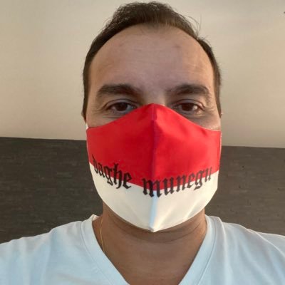 JeanPennacino's profile picture. Vive la vie, vive la famille!!!