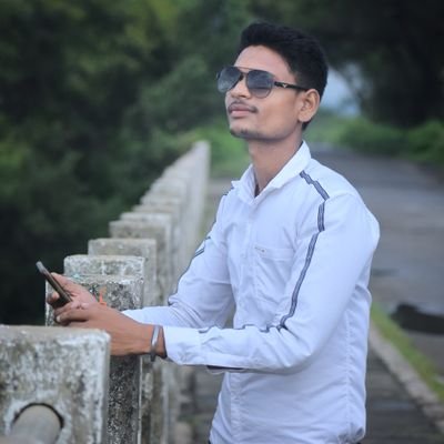 sujeetshah8196's profile picture. 