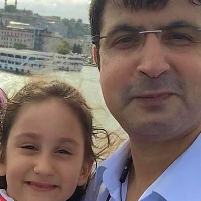 Gökhan Açıkkollu'nun eşi,❤evlatlarının annesi,👩‍👧‍👦 KHK'lı öğretmen...
📣İşkenceciler duysun: Dünyada da ahirette de iki elim yakalarında olacak.