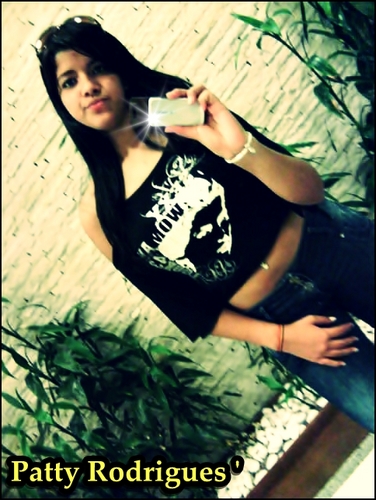 Prα qê vou dαr descriçõees ..
se cαdα um tirα suαs própriαas conclusõees x
Seê liigα mαnè ;x
O qє oos outros pєnsαn ?
Jogoôo Foorαα !