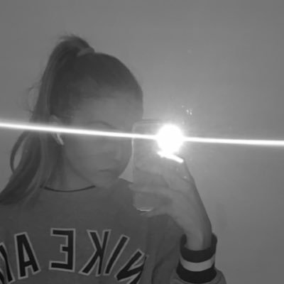 bigtastybaconn's profile picture. pfff