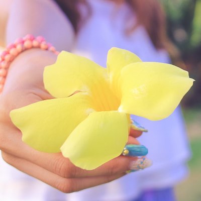 rinxrin_net's profile picture. リサ｜カフェや旅、日常を楽しむアラサー女子
気になるトレンドやおすすめスポット、女子の本音をゆるっと発信中。リアルな体験や失敗談も正直にシェアしています。DMもお気軽にどうぞ。