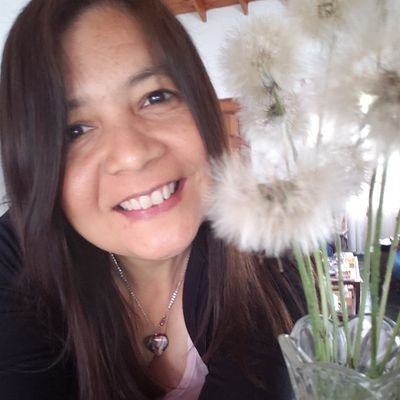 ClaudiaG2905's profile picture. Profesora Universitaria en Matemática.