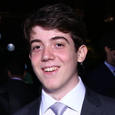 Graduando em Ciências Econômicas PUC-Rio, 21