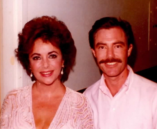 WardenNeil's profile picture. Emmy-nominated costume designer and artist. Check out my new product: Phido Phone Leash. 30% of profits go to help Hope for Homeless Youth in Los Angeles.