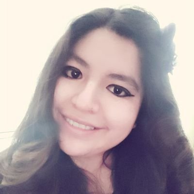 Ligera de equipaje como nube que pasa, como agua que corre, como viento que sopla! @MonicaSpear _ Disfrutando de la vida!