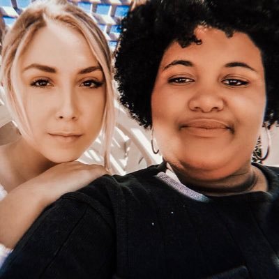 👩🏾🏫👩🏼🏫booktube duo 📚bringing you book recs and lots of laughs 🤡