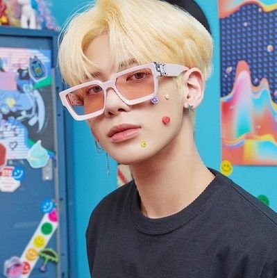 Everything​ happens​ for​ a​ reason.​
#อยากรอดต้องรักกูss2
  KOUHAI​