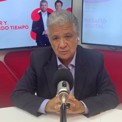 Lucho Undurraga - #Puratecnologia en Radio Agricultura. En tvcable en GTD y Telsur canal 31 y 841 y Peru en @liketv. Ministro de la ULC